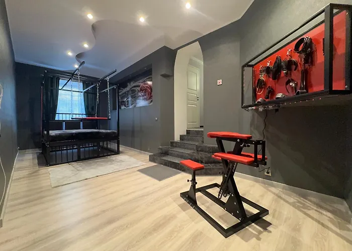 Bdsm Tallinn, Private Luxury Romance Old Town Adults Only 情趣酒店